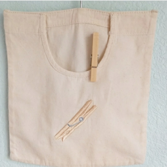 CLOTHING PINS HOLDER - Picture 2 of 7